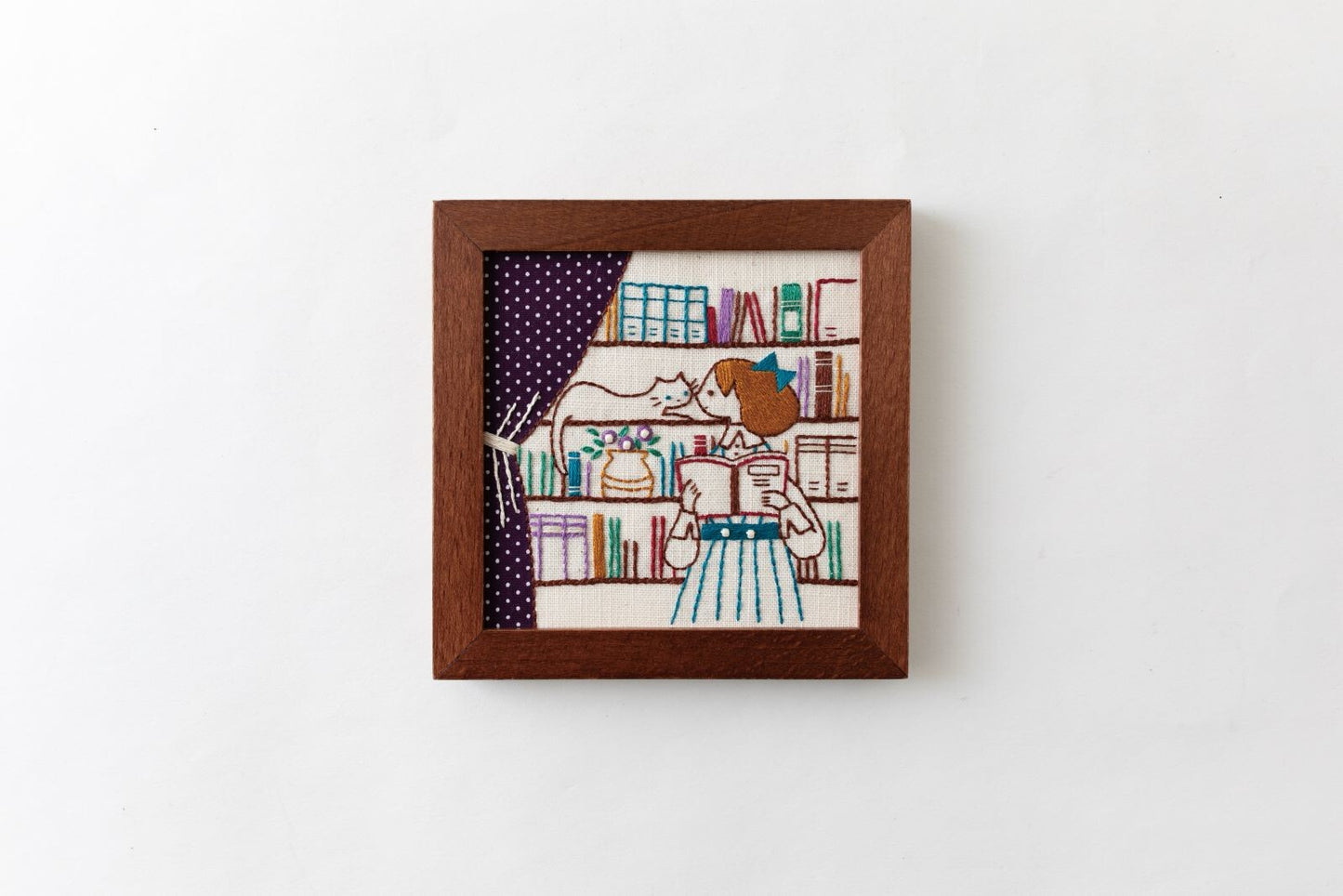 Embroidery Kit - A Life with a Cat_Book Shelf