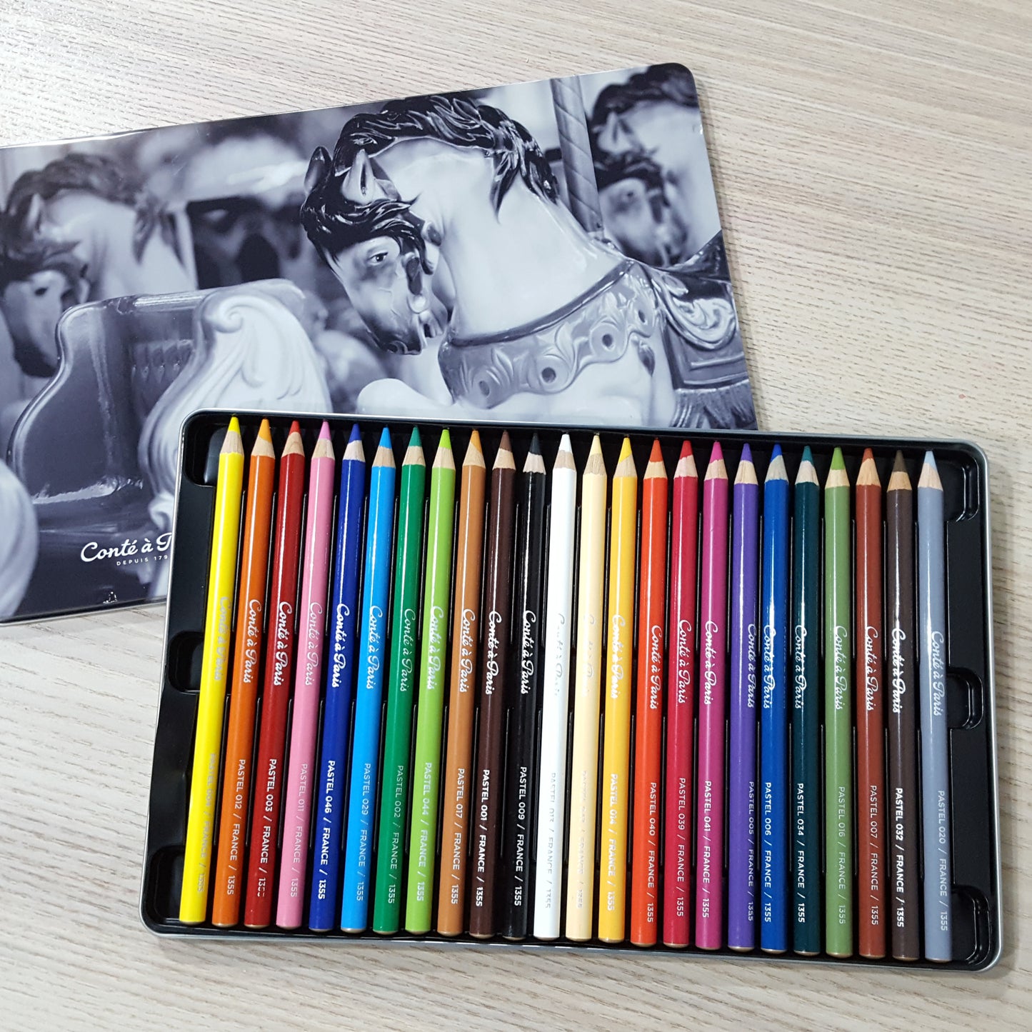Conté à Paris pastel pencils set
