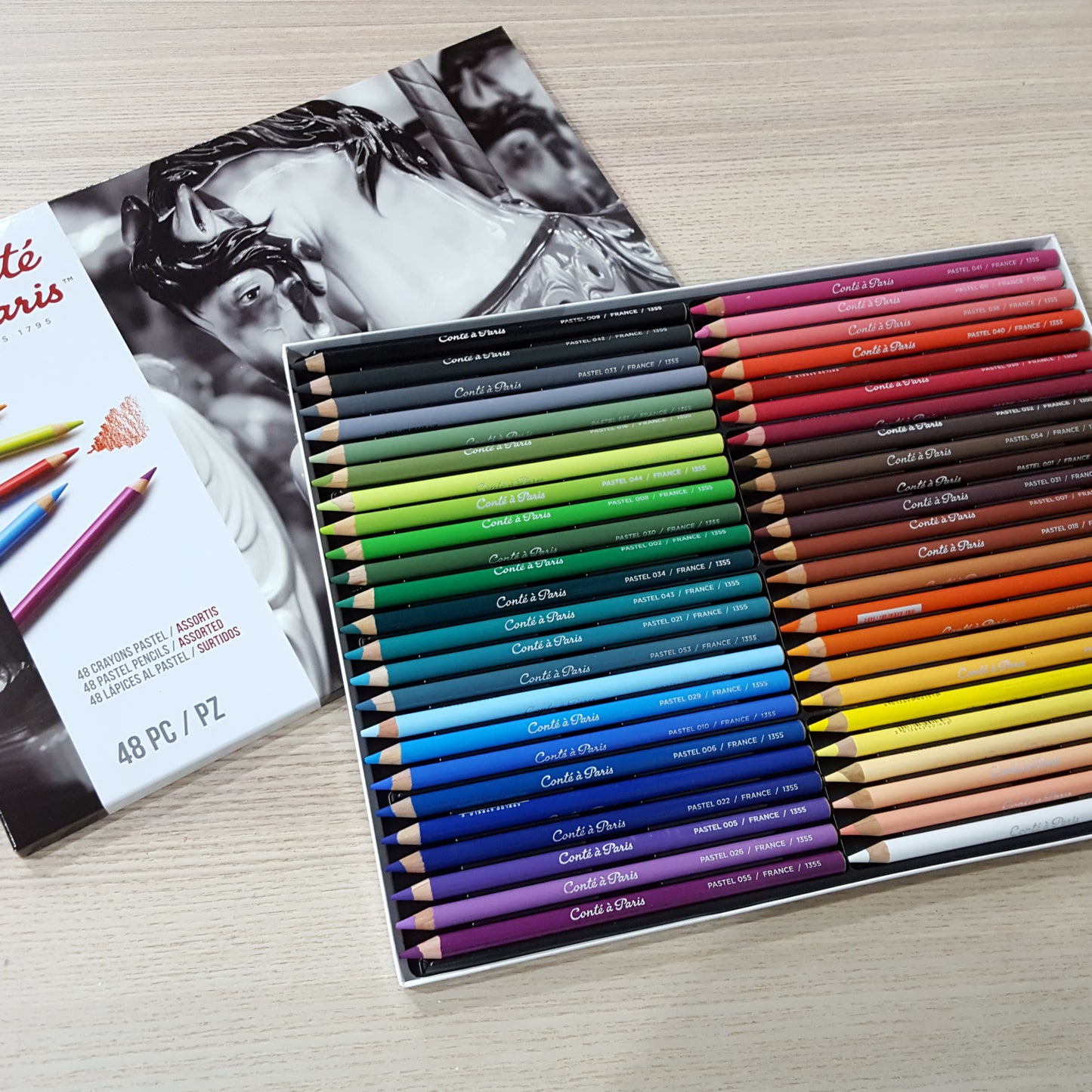 Conté à Paris pastel pencils set