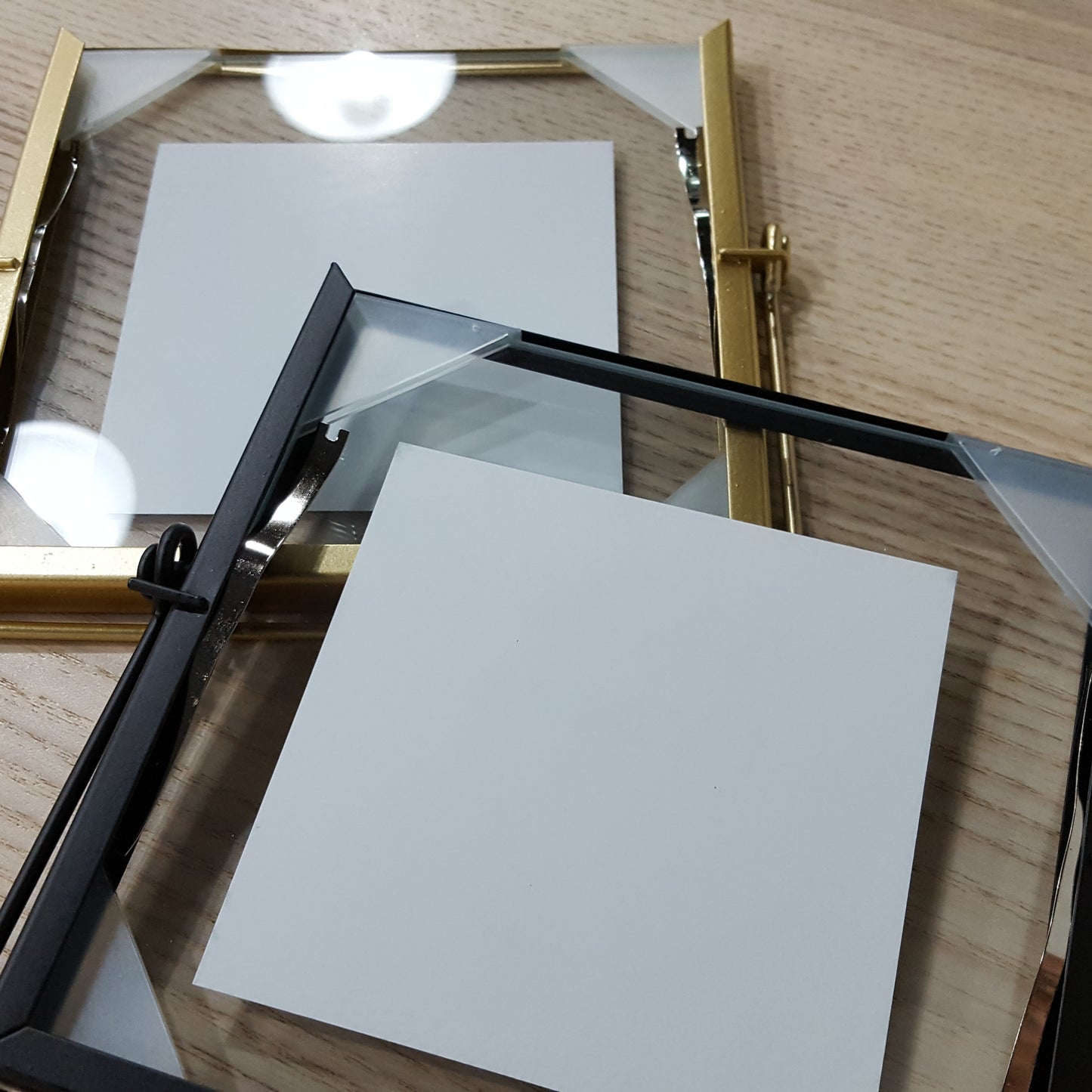 玻璃面鐵框相架