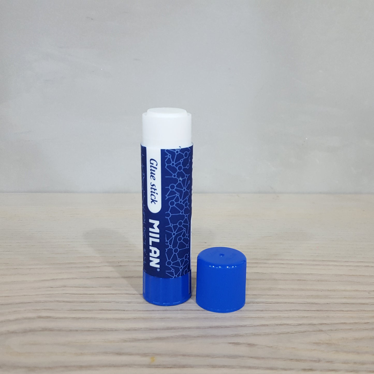 Milan 唇糊筆 21g, 藍色杆