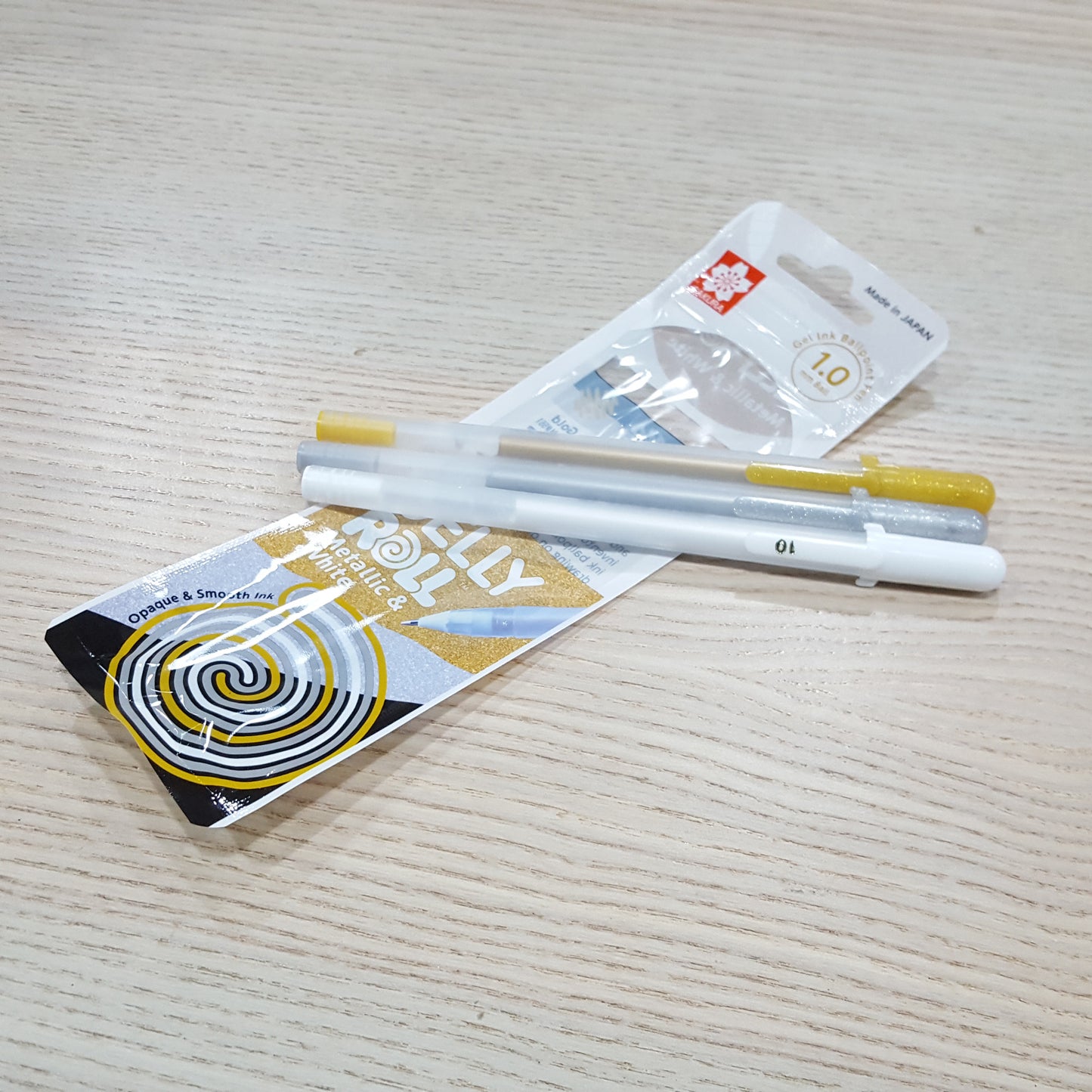 Sakura Gelly Roll Metallic and With 3PC Set
