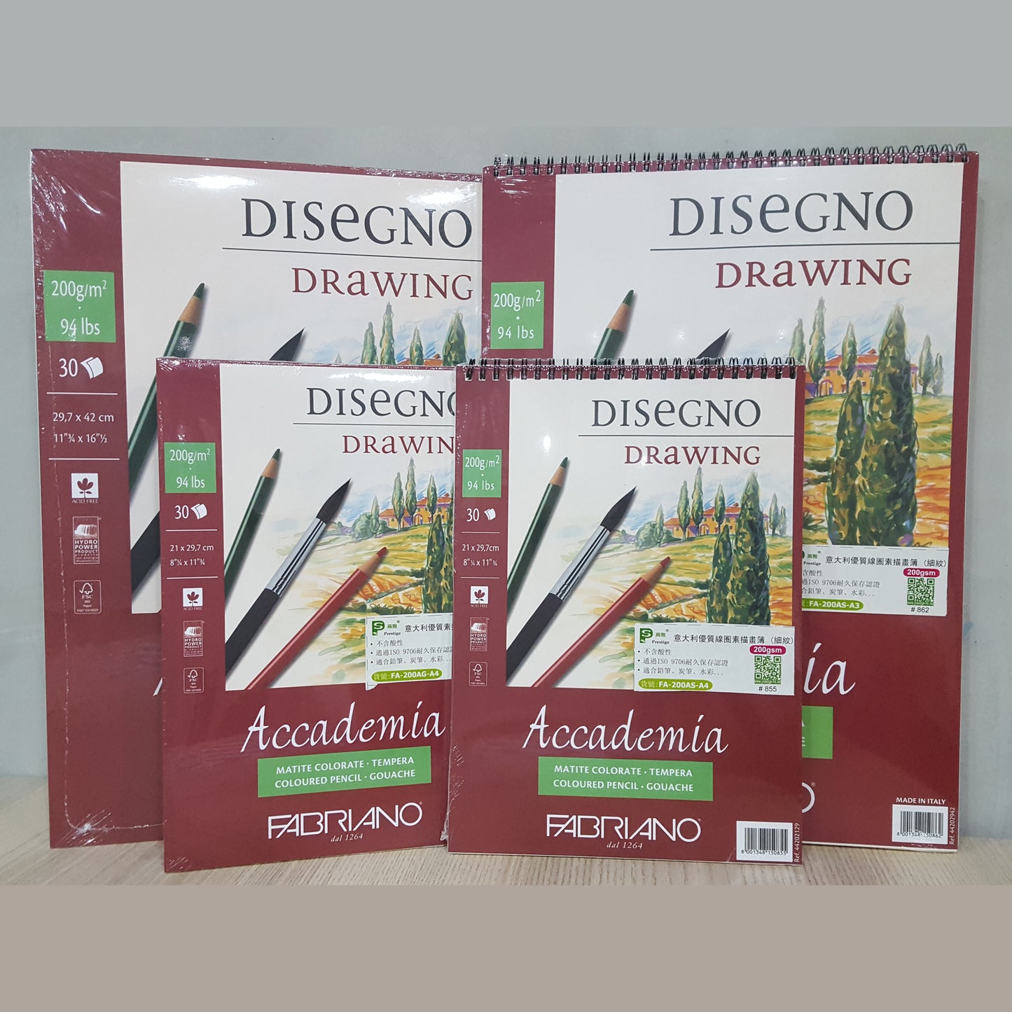 Fabriano Accademia 素描本 30頁 200g