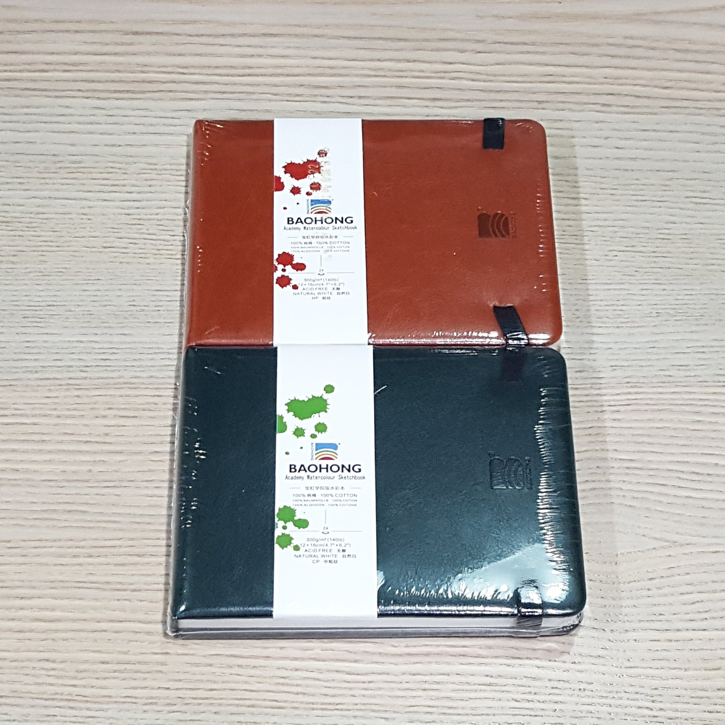 寶虹學院級300g水彩畫簿(24張)