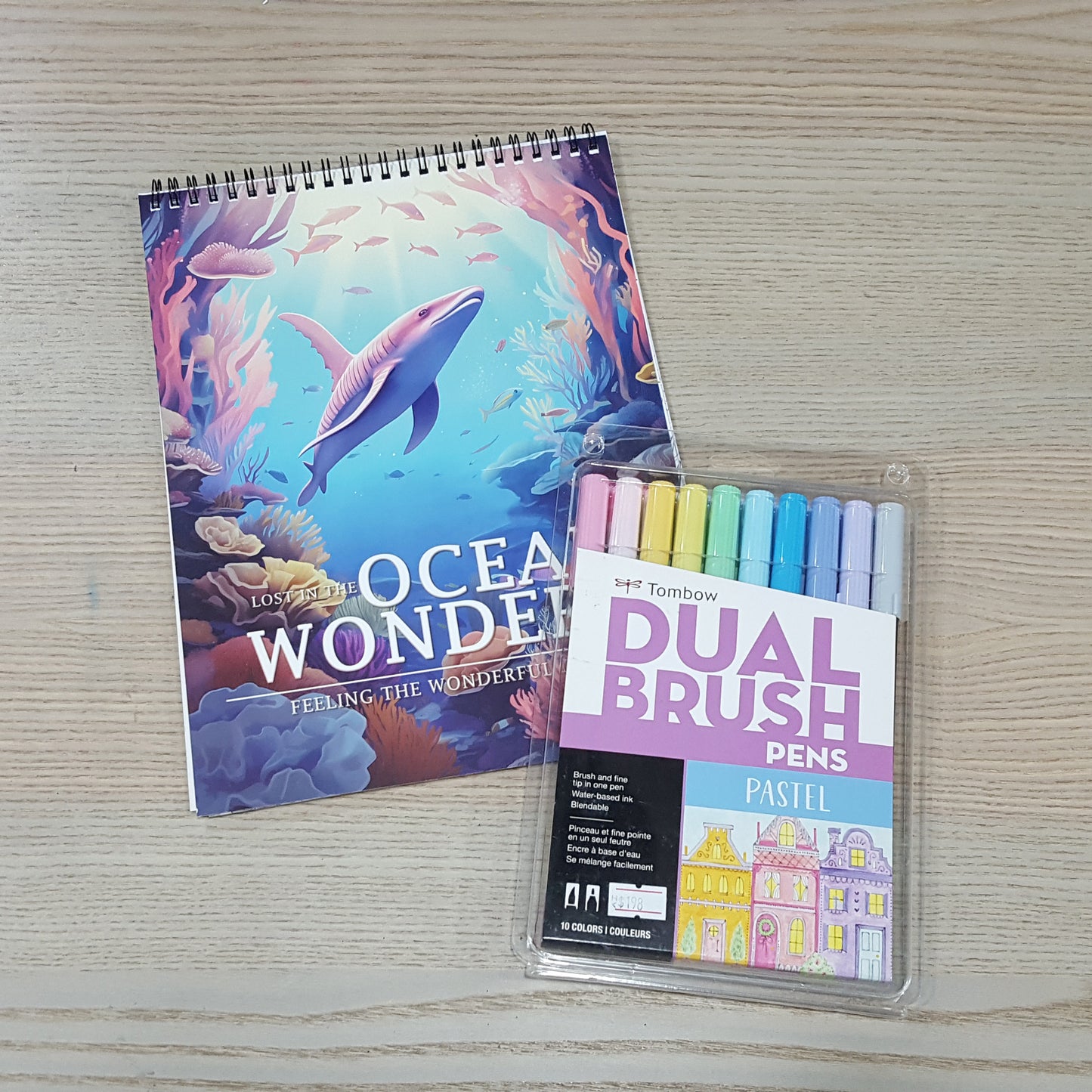 新年優惠2：A4填色本+10色ABT Brush套裝