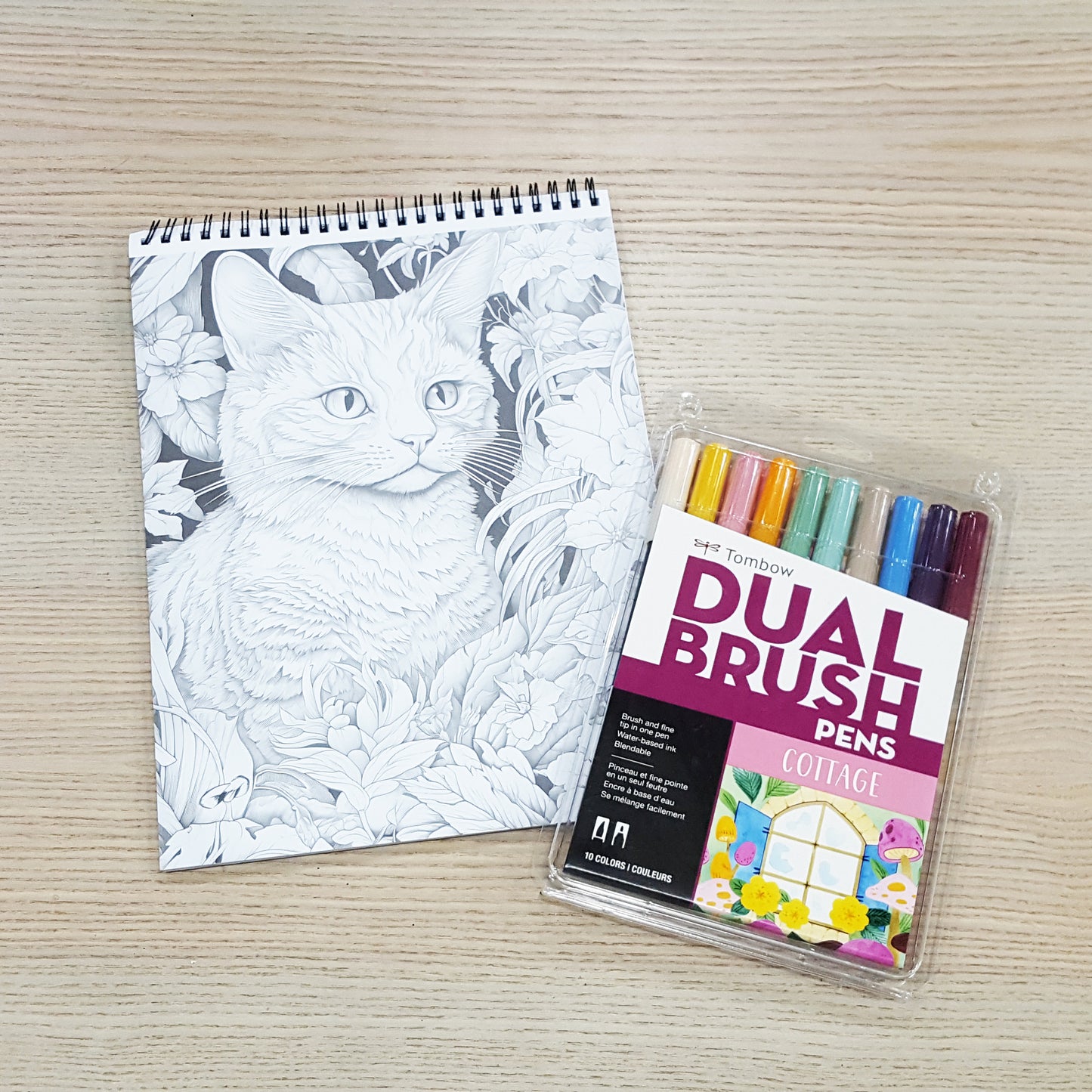 聖誕優惠2：A4填色本+10色ABT Brush套裝