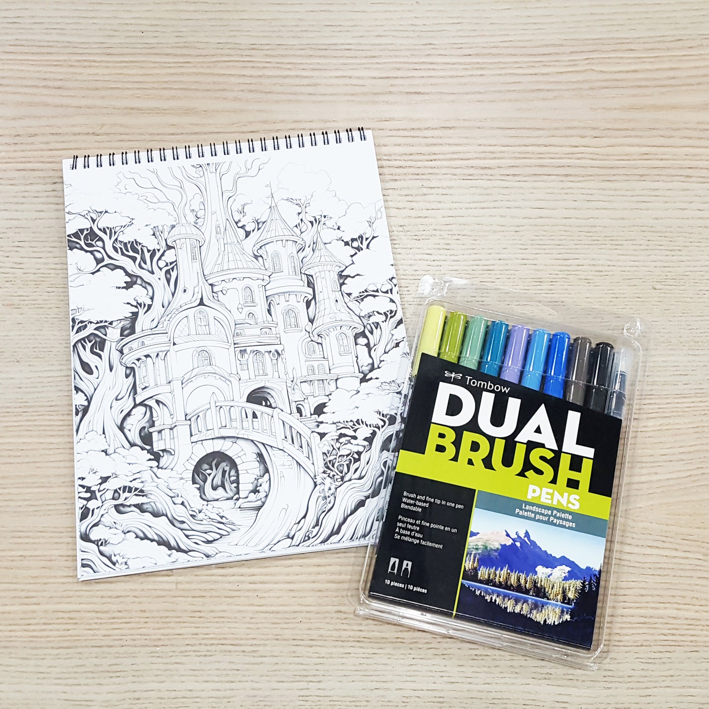 聖誕優惠2：A4填色本+10色ABT Brush套裝