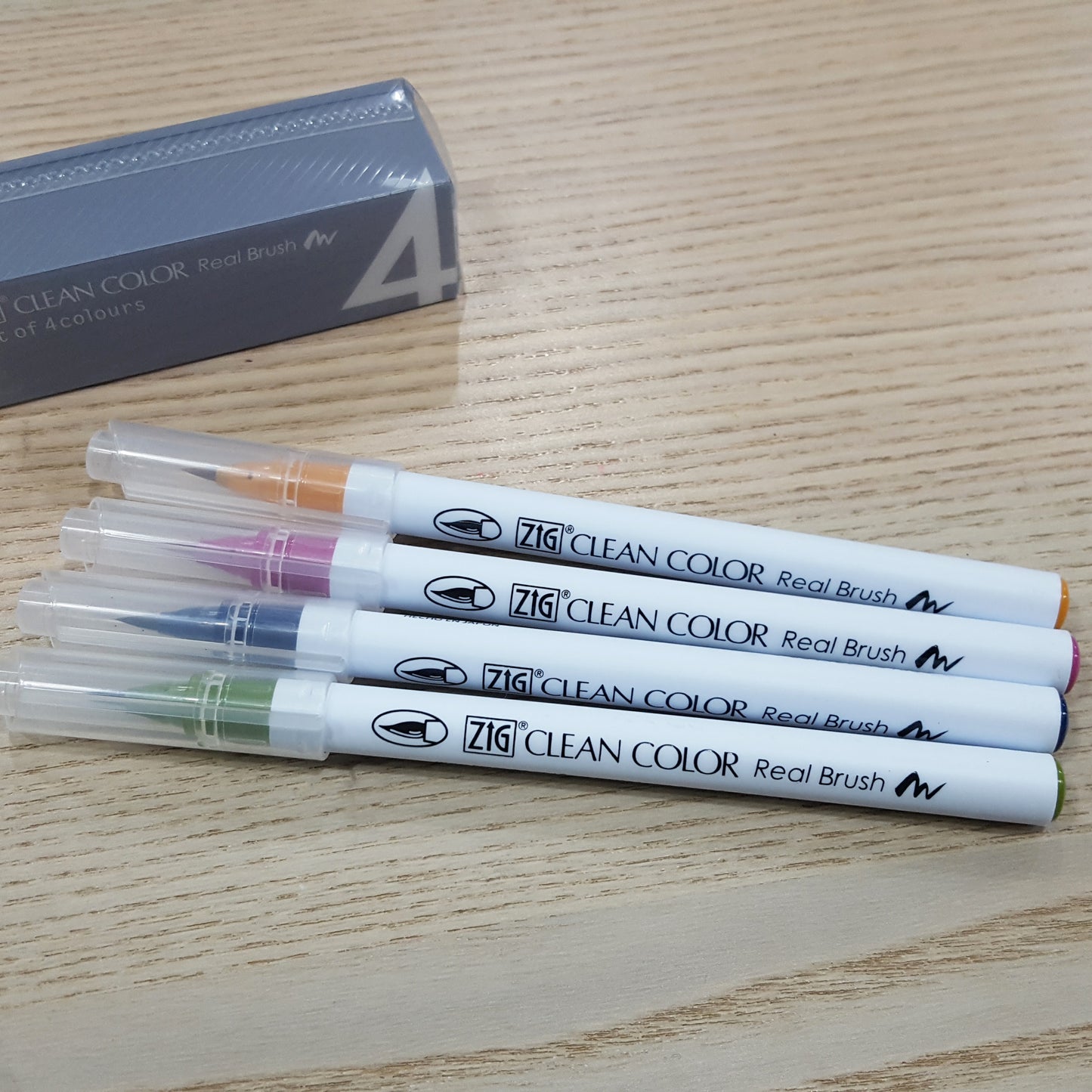 ZIG Clean Color real brush Set (4 colours)