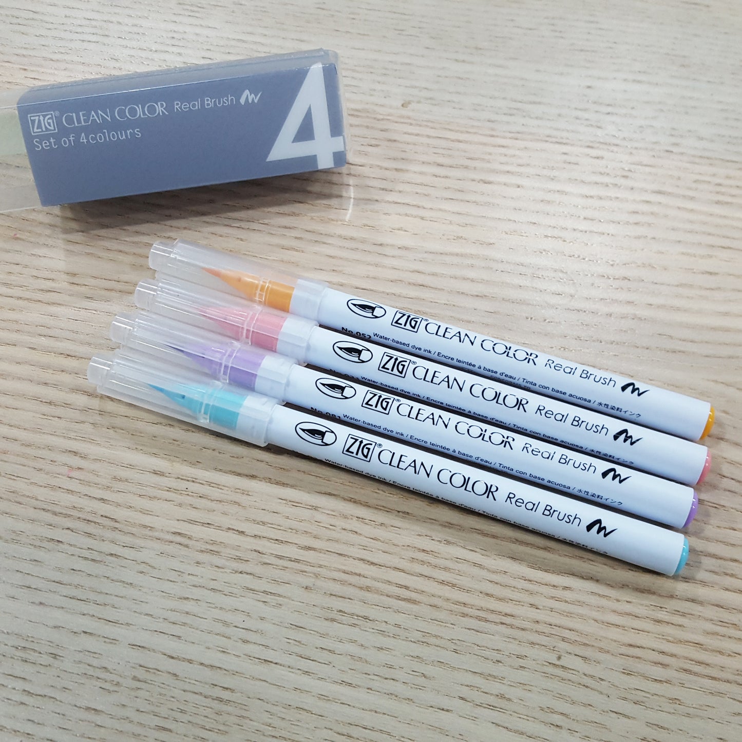 ZIG Clean Color real brush Set (4 colours)